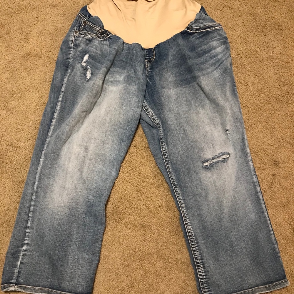 Maternity Jean Capris